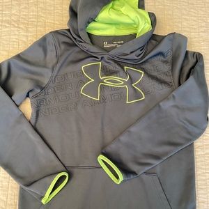 DONATING 11/21 MAKE AN OFFER !!UNDER ARMOR SET